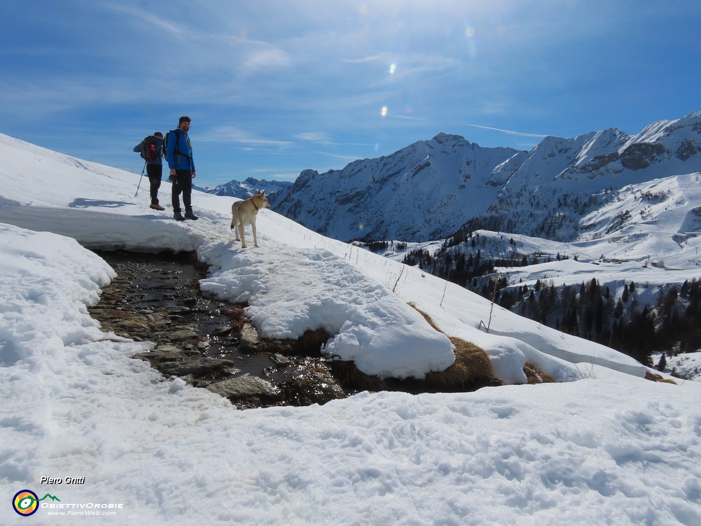 29 Anche Laika ammira il bel panorama !.JPG